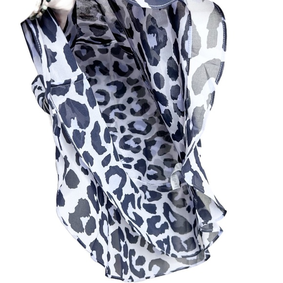 Cabi Women's Feline Lilac Sleeveless V-Neck Ruffle Peplum Business Casual Blouse - Picture 7 of 16